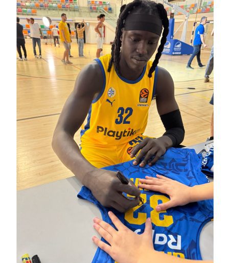 Adult Yellow Game Jersey 2024-25 Signed By Wenyen Gabriel