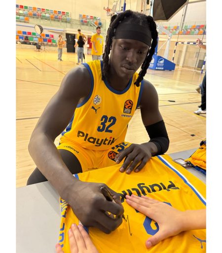 Adult Yellow Game Jersey 2024-25 Signed By Wenyen Gabriel