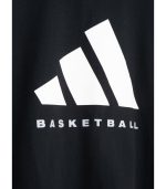 חולצה אופנתי-כדורסל ADIDAS BASKETBALL שחור בוגרים 2025-26 חולצה אופנתי-כדורסל ADIDAS BASKETBALL שחור בוגרים 2025-26