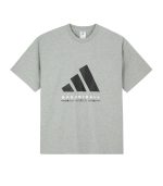 טי שירט אופנתית BASKETBALL אפורה בוגרים ADIDAS 2026-27