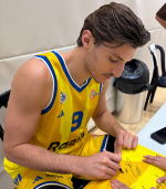ADIDAS Yellow Jersey 2025-26 Signed By Jeff Dowtin JR ADIDAS Yellow Jersey 2025-26 Signed By Jeff Dowtin JR
